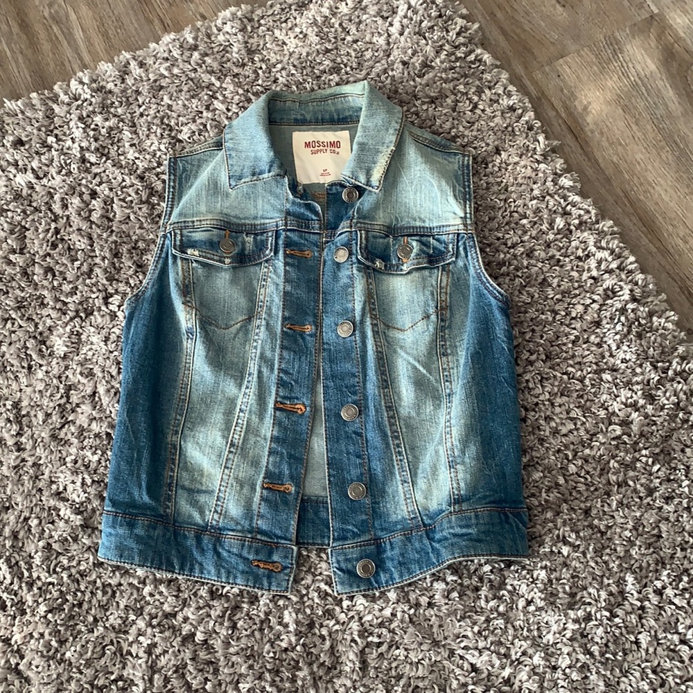 Jean Vest